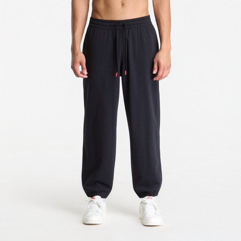 Tepláky Jordan Brooklyn Fleece Mens Pants Black/ University Red