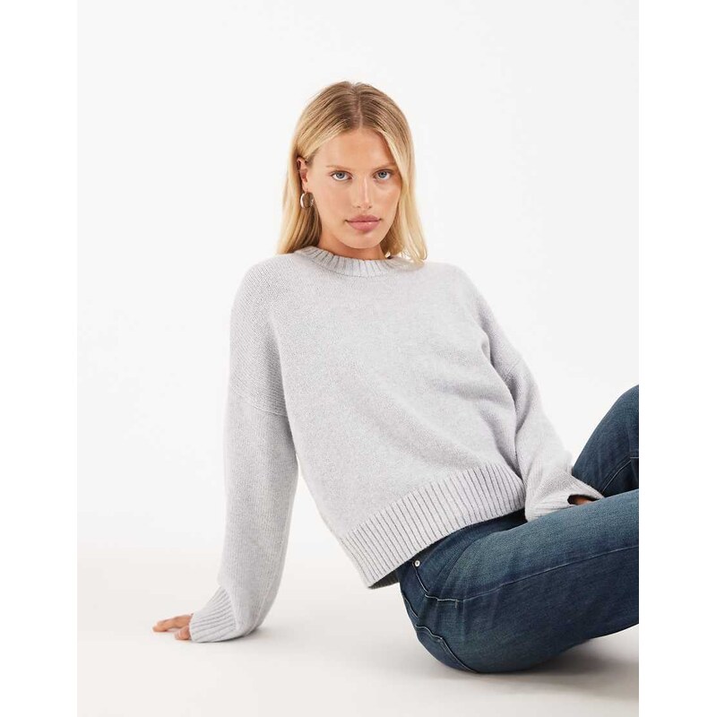 Hollister knitted crew neck jumper in light grey