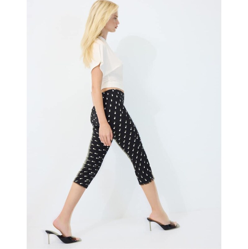 Stradivarius Polka dot capris in black