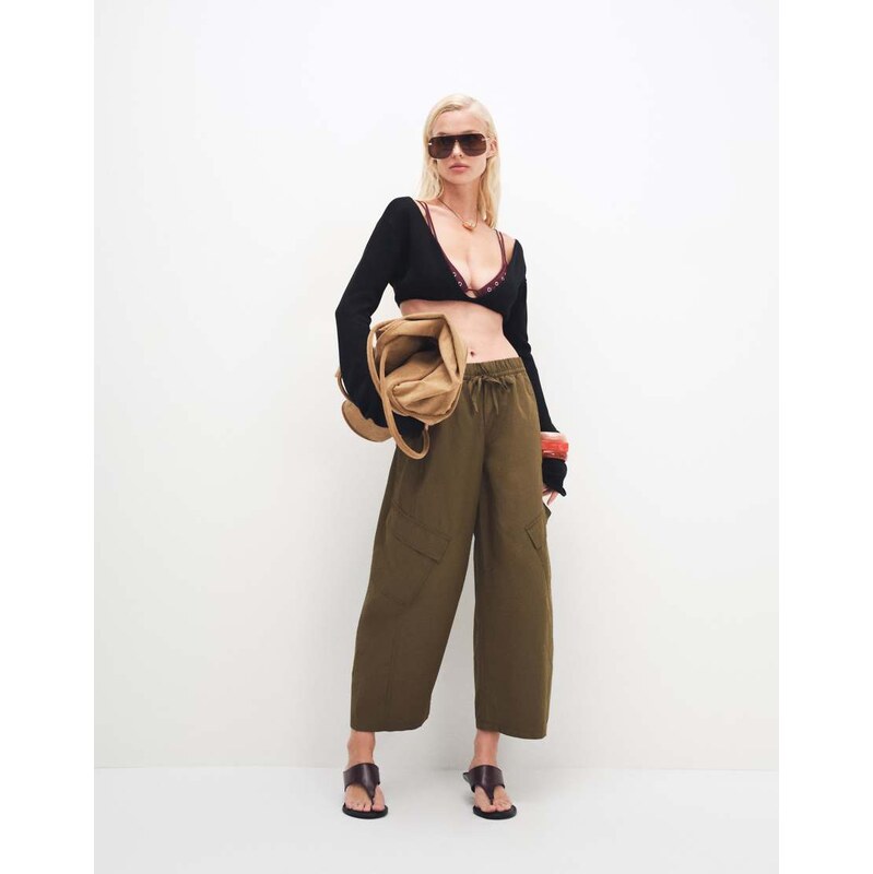 ONLY cargo barrel trousers in khaki-Green