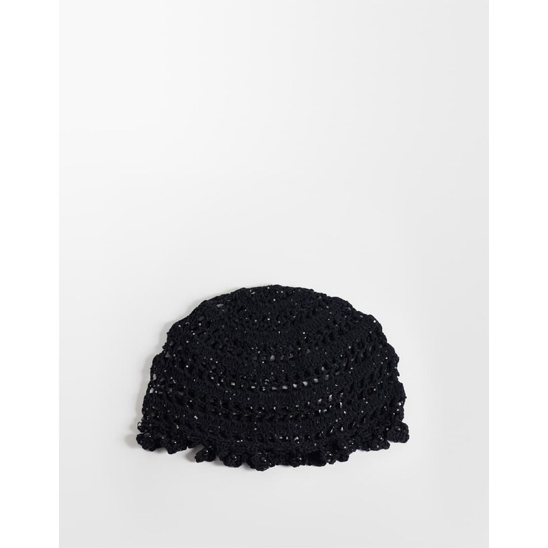 Sui Ava crochet flower hat in black