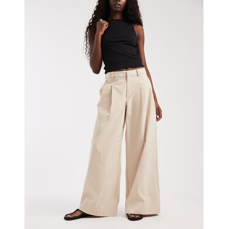 Vero Moda deep pleat detail wide leg tailored trouser in cream