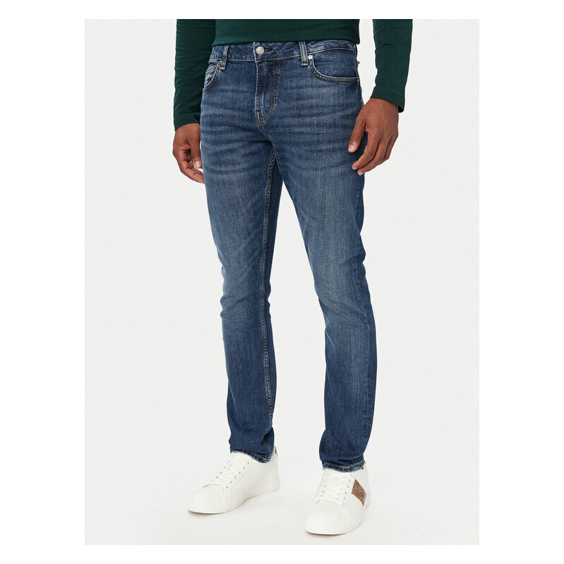 Jeansy Guess