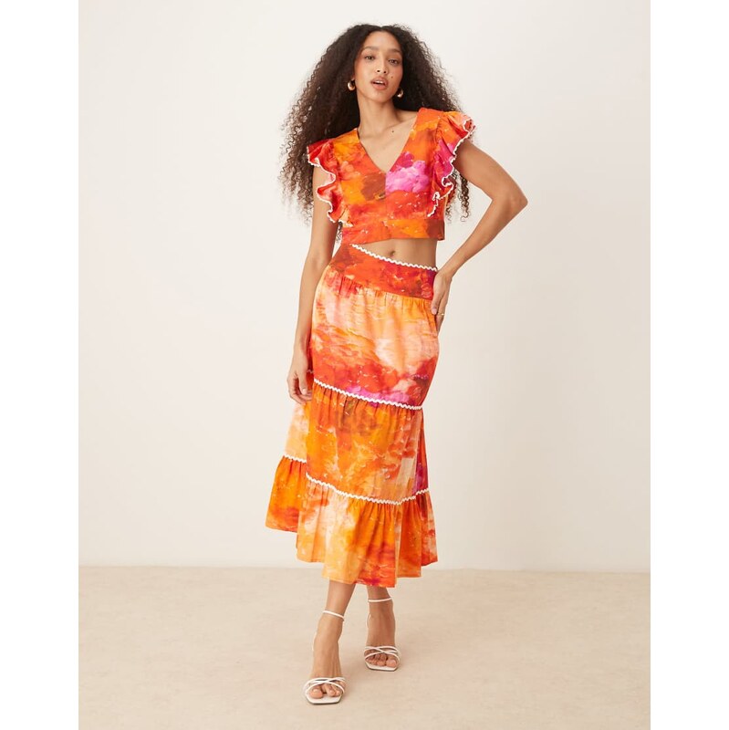 Hope & Ivy scallop trim tiered midi skirt co-ord in orange print
