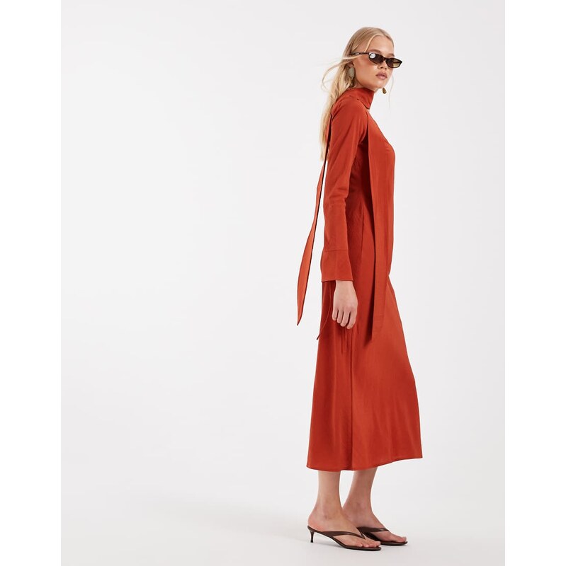 ASOS DESIGN techy fabric scoop neck long sleeve maxi dress with