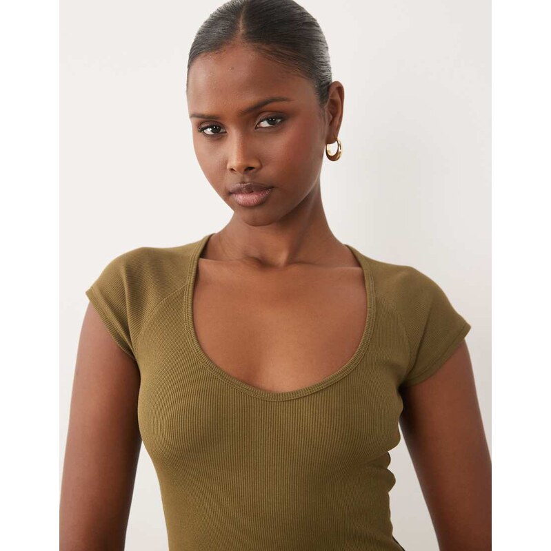 ASOS DESIGN ribbed raglan v neck baby tee in khaki-Green