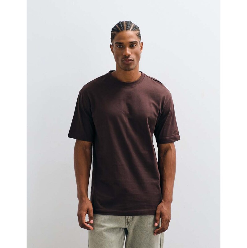 ONLY & SONS relaxed fit t-shirt in chocolate brown