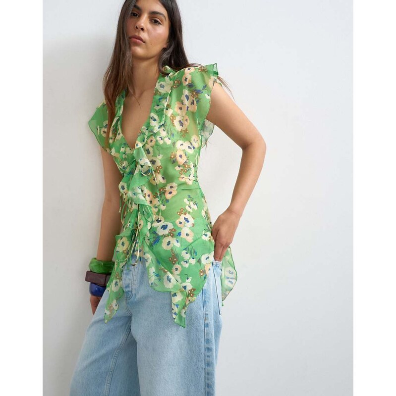Topshop ruffle v neck top in green floral print-No colour