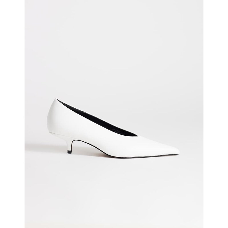 Topshop Avril kitten heel mid court shoe in white