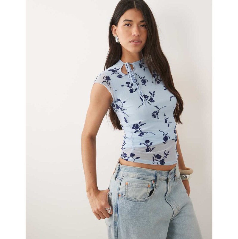 Motel Jiwon tie neck flocked top in leafy blue