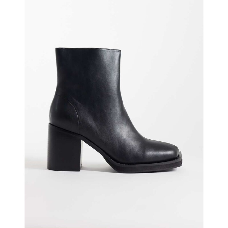 ASOS DESIGN heeled chelsea boots with angled toe in black