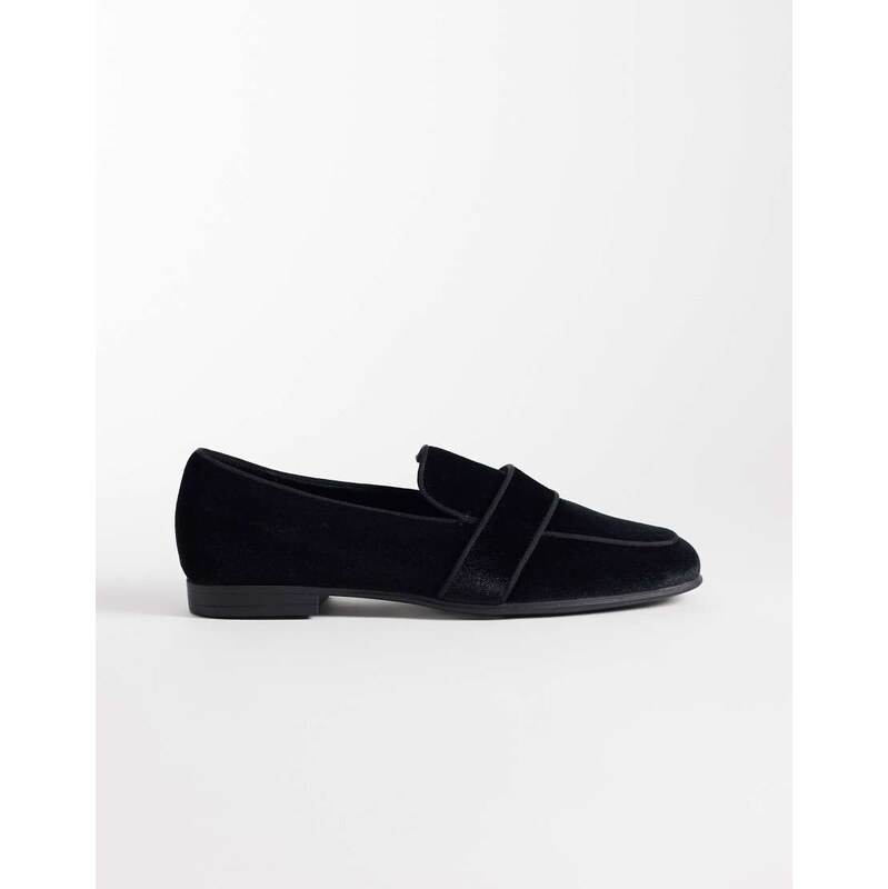 ASOS DESIGN slim loafer with gross grain saddle in black velvet
