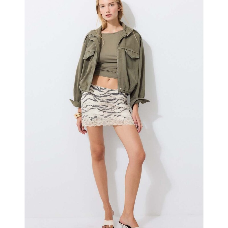 Stradivarius Utility bomber jacket in khaki-Green