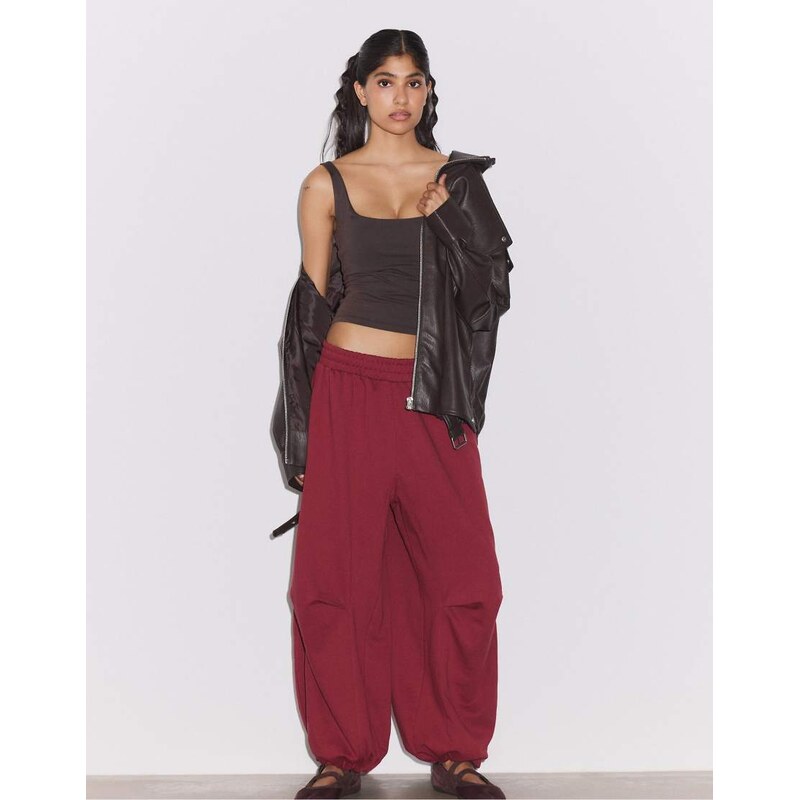 Stradivarius Balloon jogger trousers with stoppers in dark red