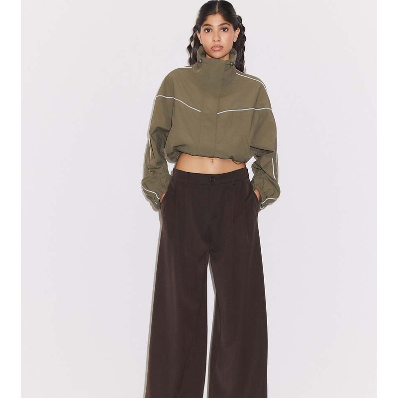 Stradivarius Tall wide leg smart trousers with darts in brown
