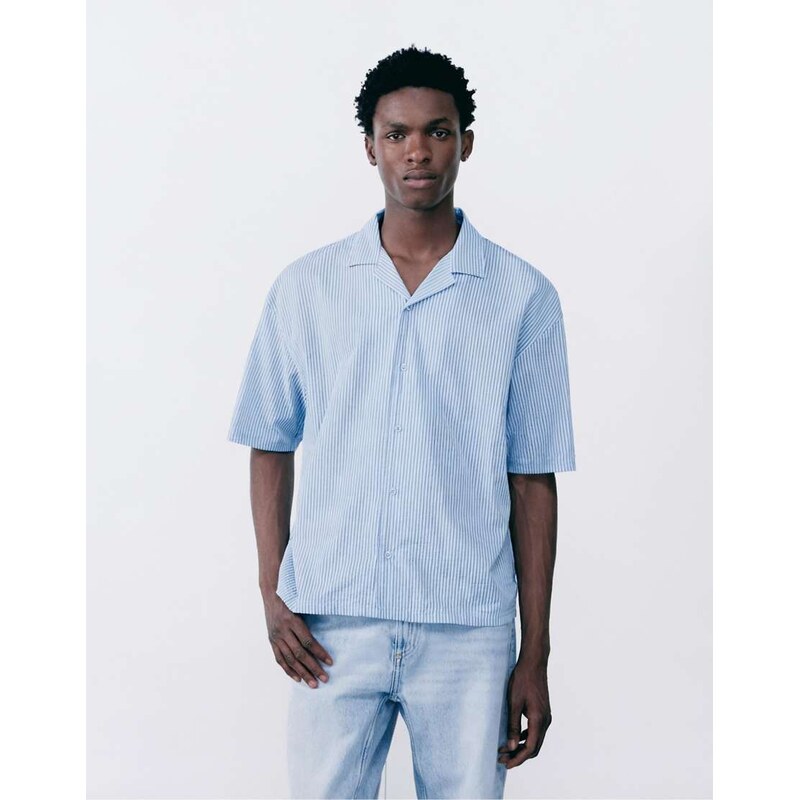 Pull&Bear Striped short sleeve shirt in blue