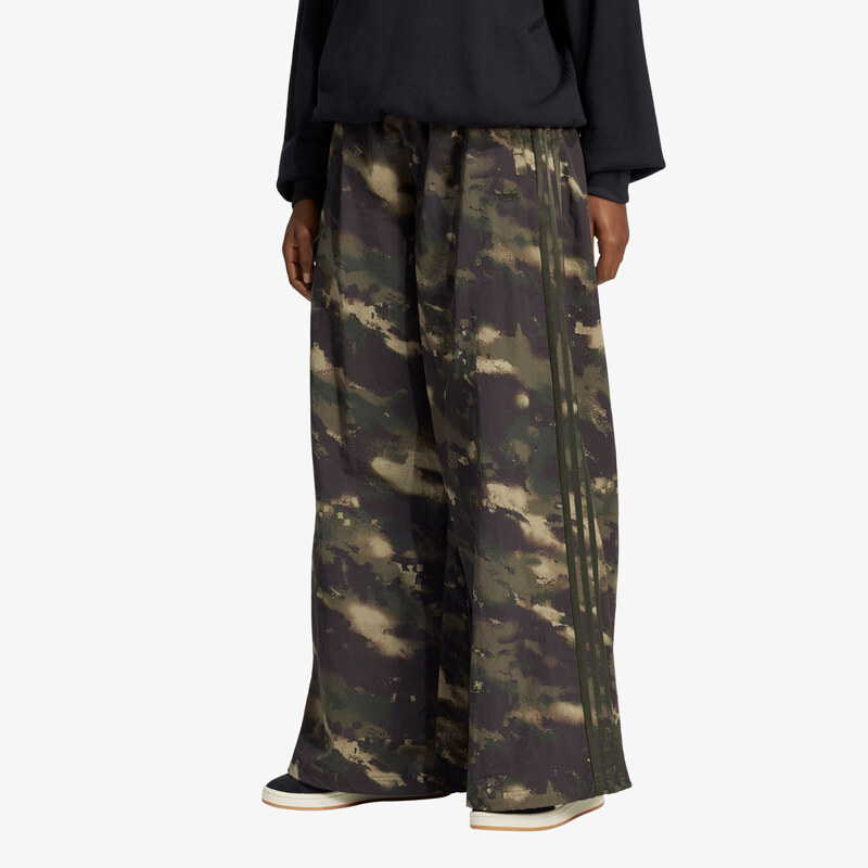 adidas Originals Kalhoty adidas Badigirl Camouflage Adilenium
