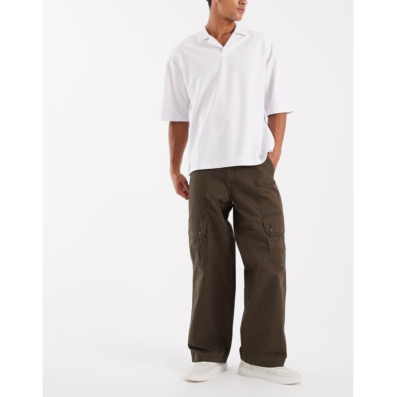 Levis extra baggy cargo in khaki-Green