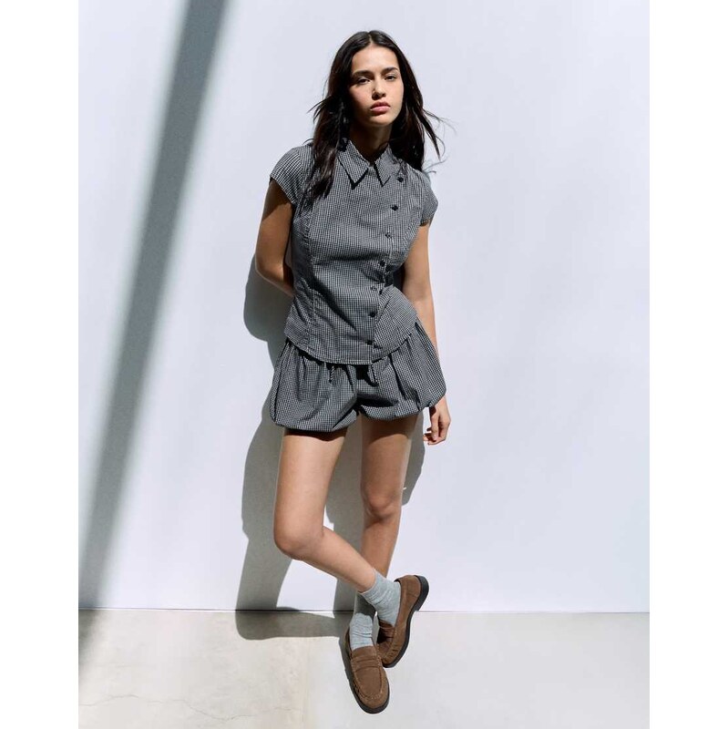 Bershka Short sleeve cross-button shirt in navy