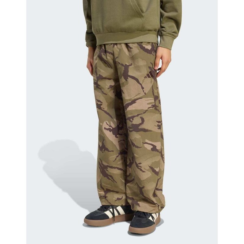 adidas performance Seasonal essentials camo woven parachute