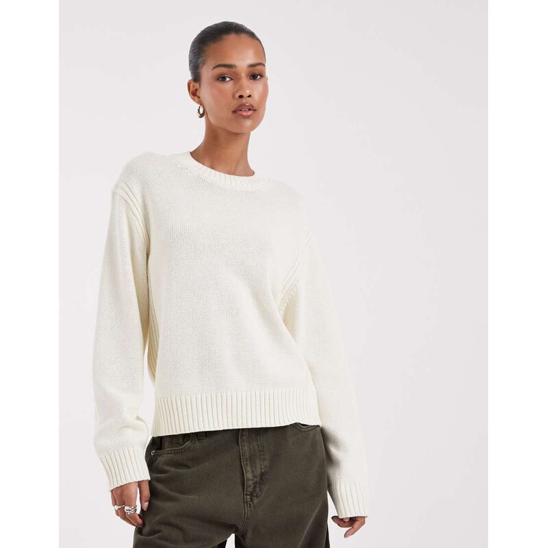 Noisy May crew neck knit jumper in cream-White