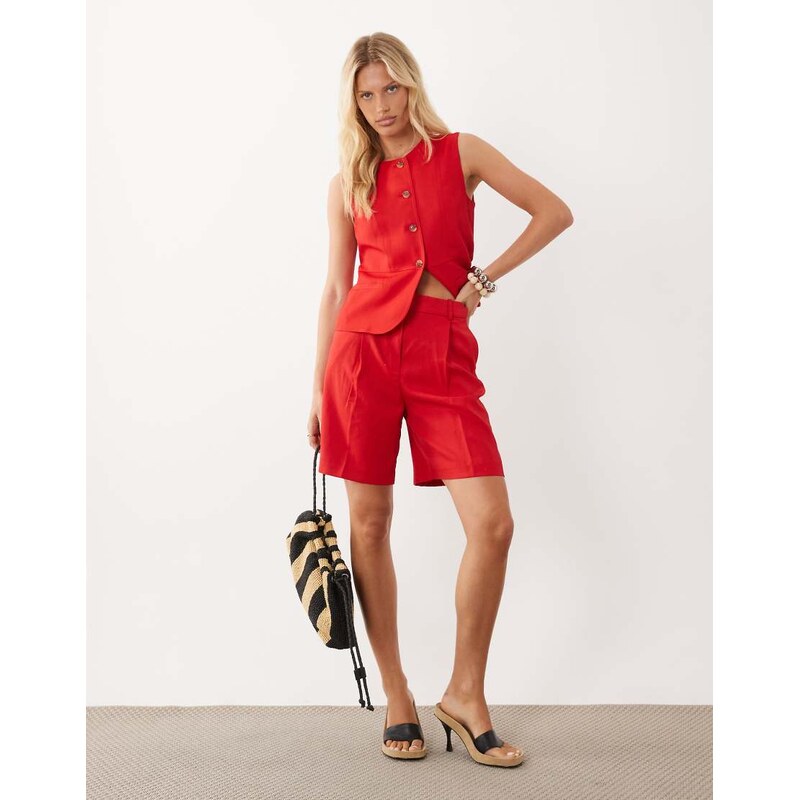 Mango Avocado tailored bermuda short co-ord in red