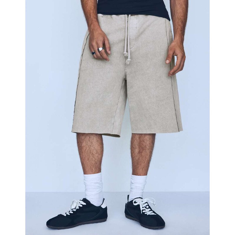 Bershka Baggy jort bermuda shorts in beige-Neutral