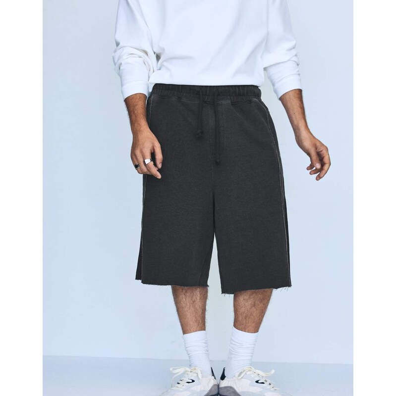 Bershka Baggy jort bermuda shorts in black