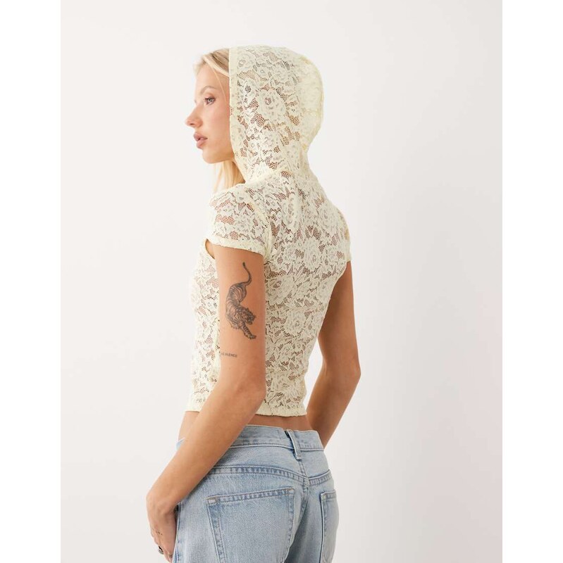 Motel Axelle hooded lace top in sorbet cream-White