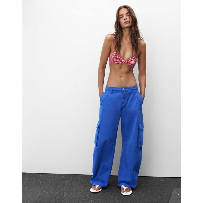 Pull&Bear Balloon fit cargo trousers in ink blue