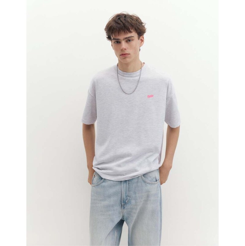 Pull&Bear Boxy stwd logo t-shirt in medium grey