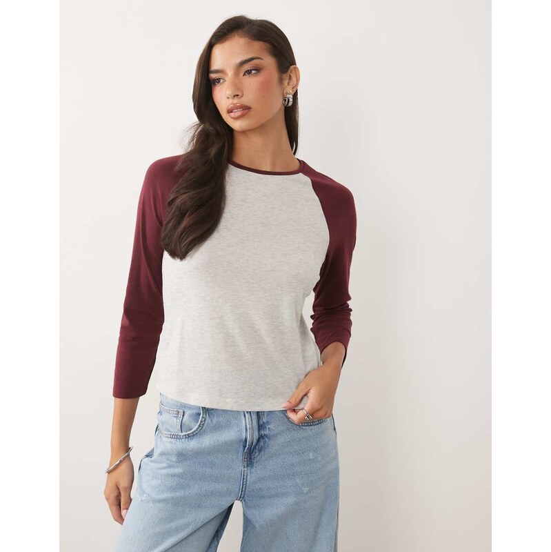 Good American contrast sleeve raglan long sleeve tee in vintage