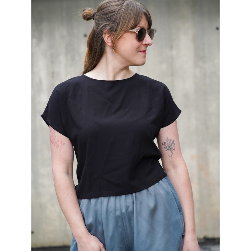 MINILE Halenka Crop-top Black - XS