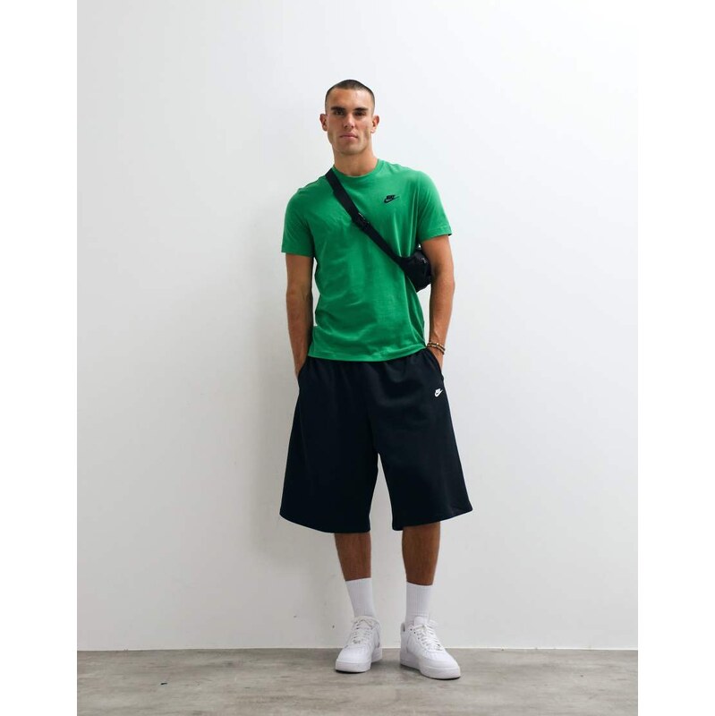 Nike Club chest logo t-shirt in green