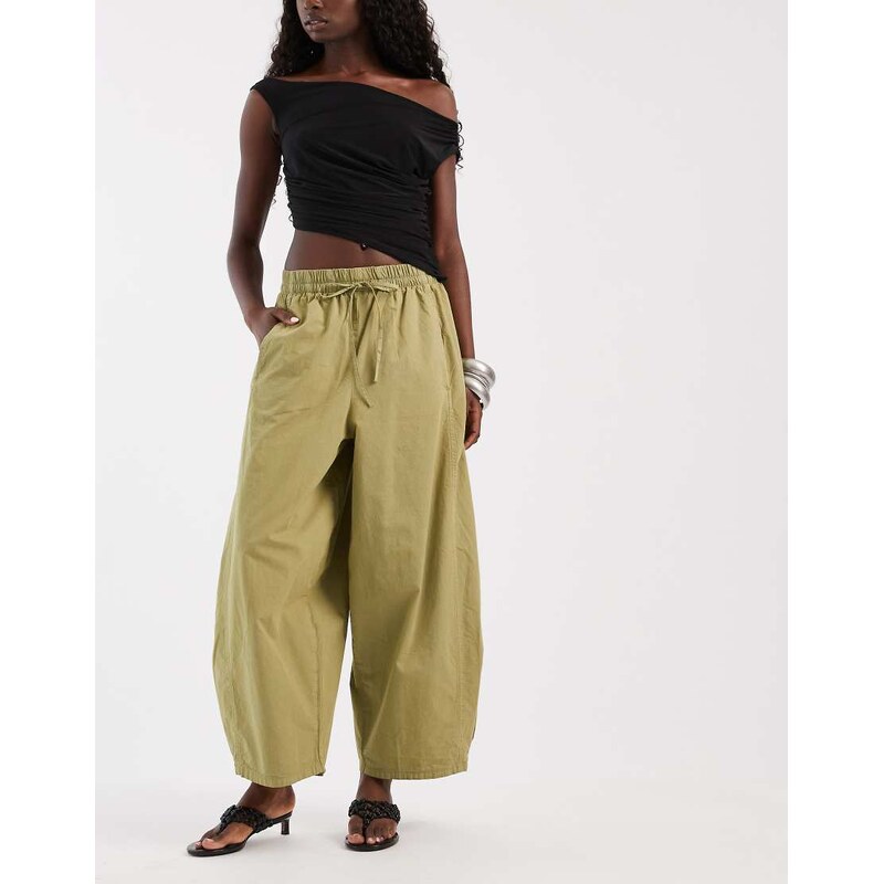 ASOS DESIGN oversized balloon pull on in khaki-Green