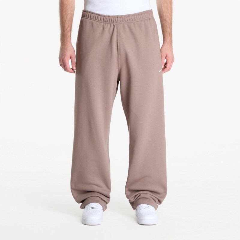 Mikina Nike Solo Swoosh Mens Fleece Open-Hem Pants Mink Brown/
