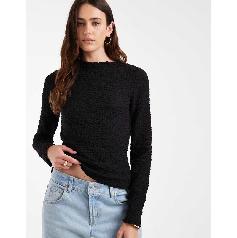 Vero Moda long sleeve textured top with lettuce edge in black