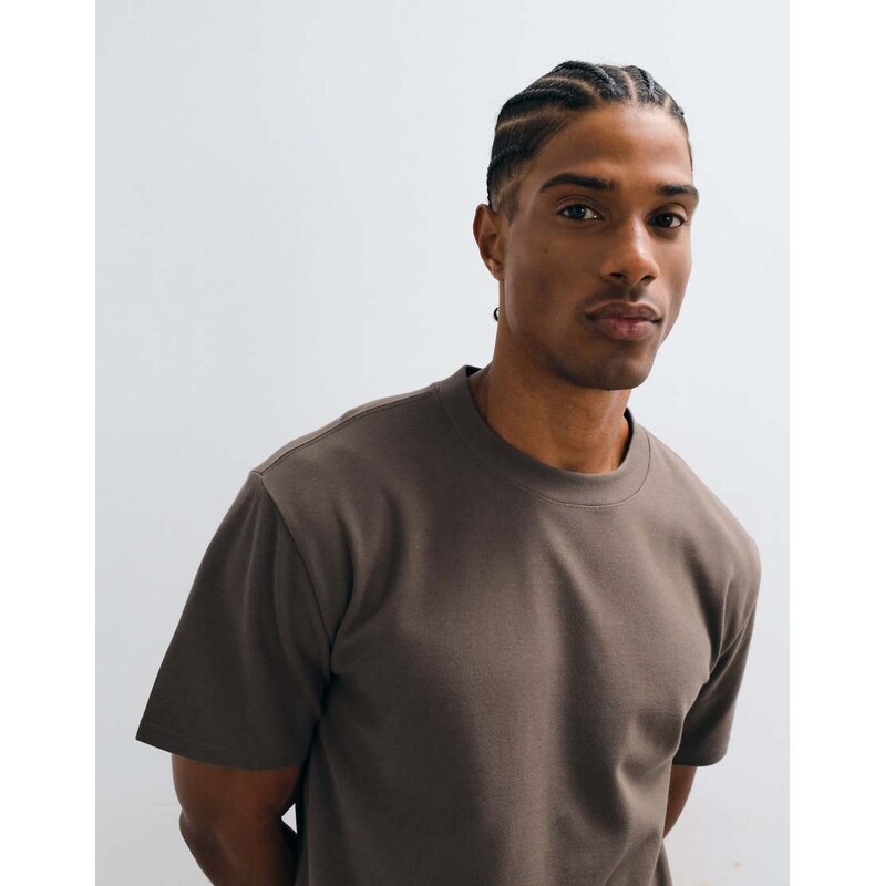 Hollister relaxed fit t-shirt in brown