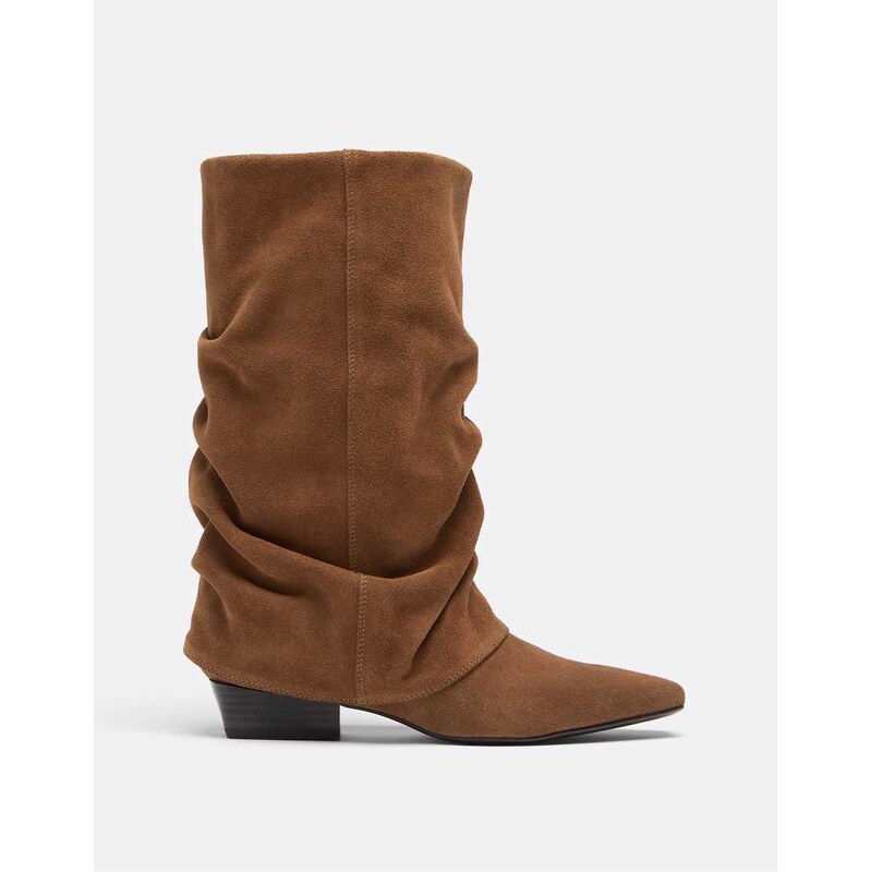 Stradivarius Flat leather slouchy joots in beige-Neutral