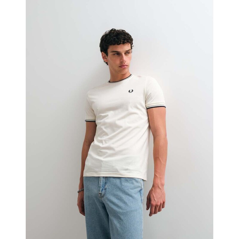 Fred Perry twin tipped t-shirt in ecru-White