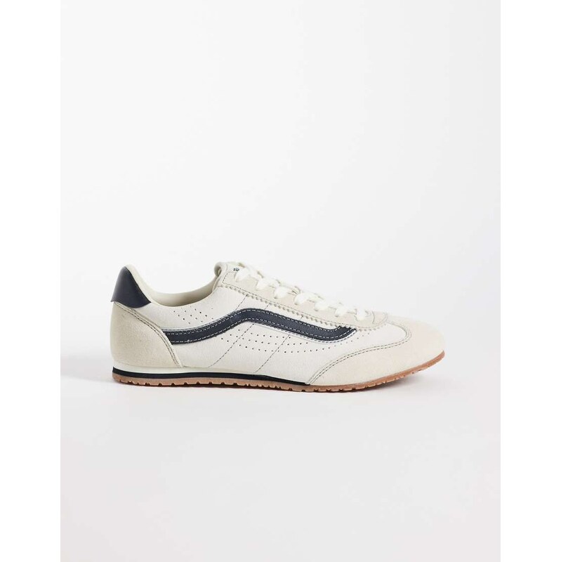 Vans Super Lowpro trainers in off white