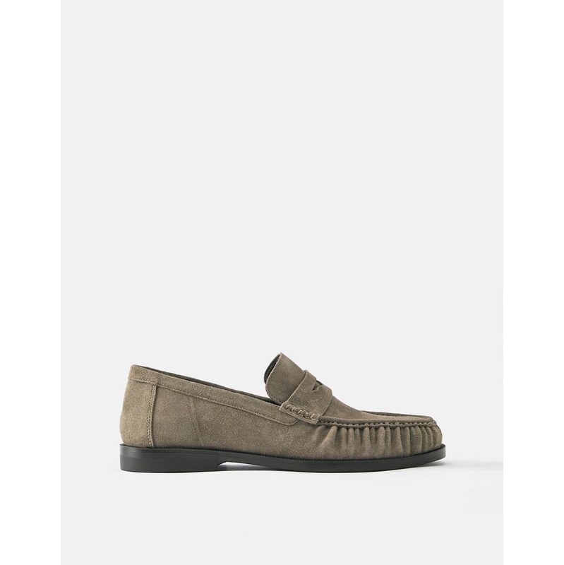 Pull&Bear Gathered leather loafers in brown
