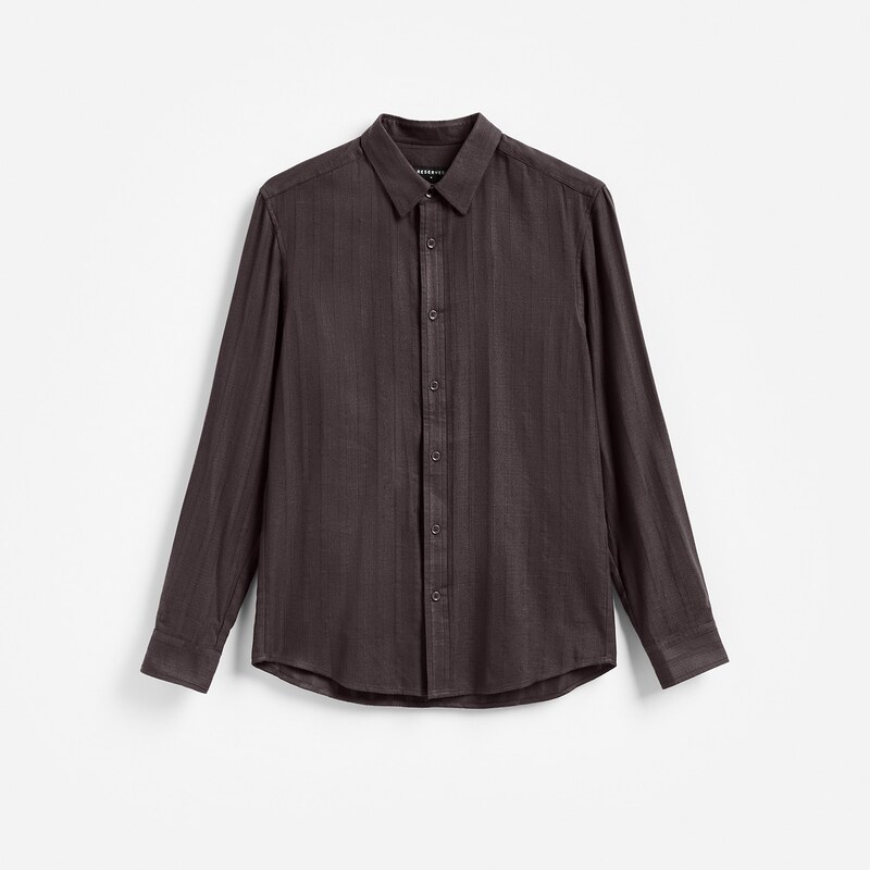 Reserved - Košile slim fit s vysokým podílem bavlny - pudrově