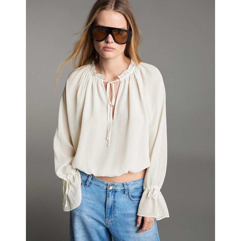 Bershka Long sleeve flowing shirt in ecru-White