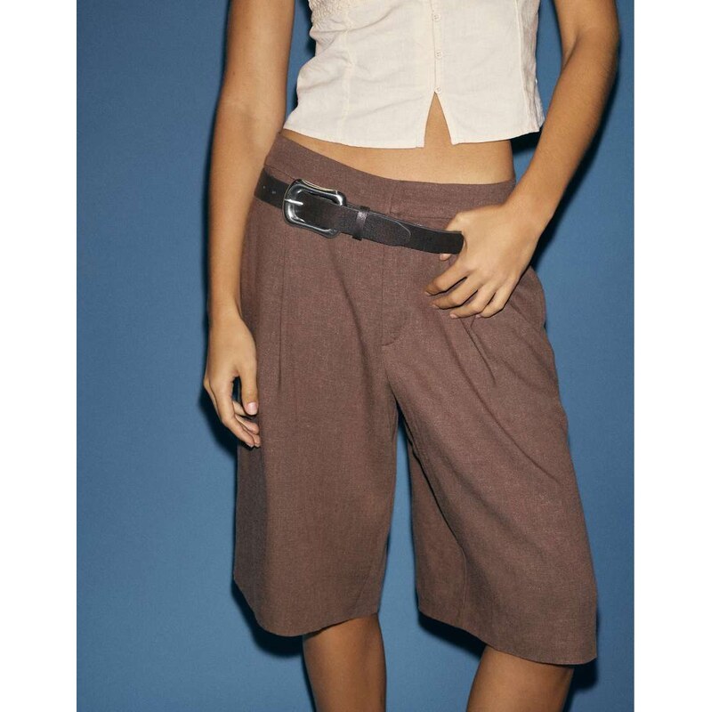 Pull&Bear Rectangular buckle belt in brown