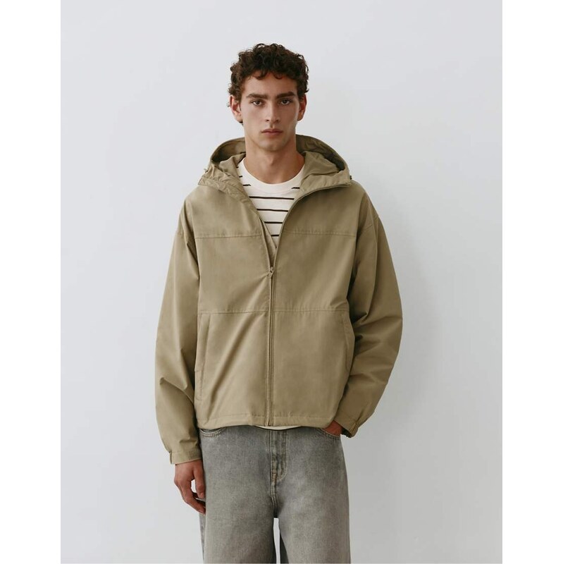 Pull&Bear Lightweight hooded raincoat in sand-Neutral