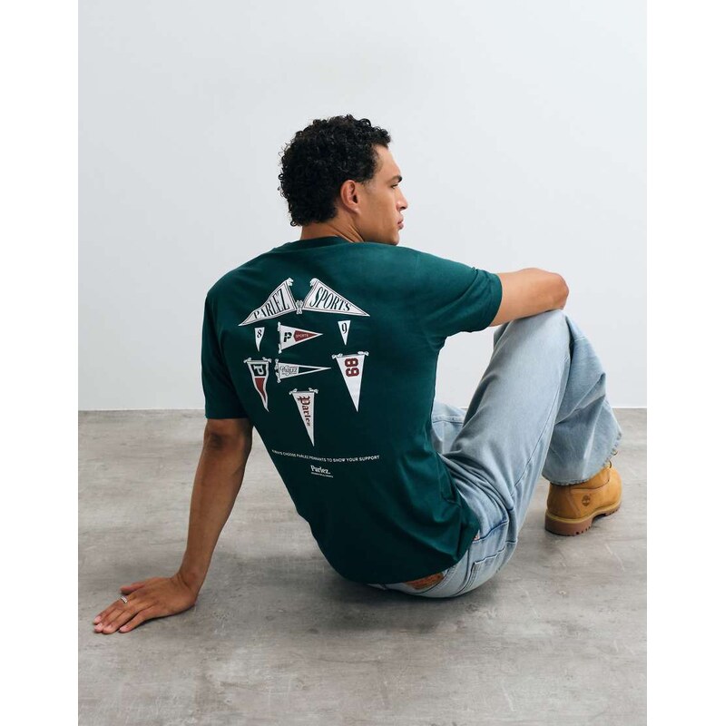 Parlez pennant flag back graphic t-shirt in dark green