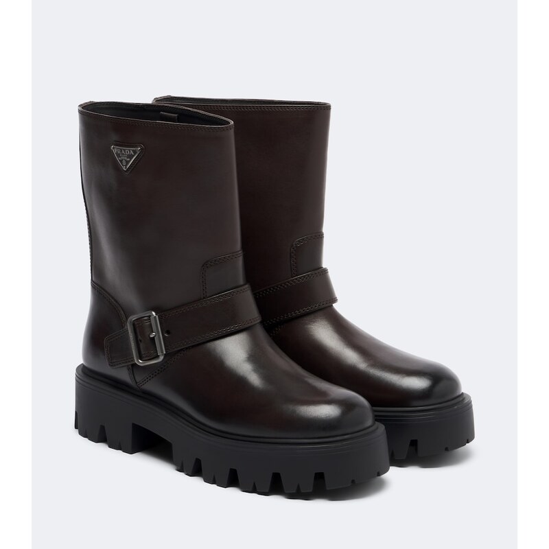 Prada Stride kozačky z kůže v barvě Teak