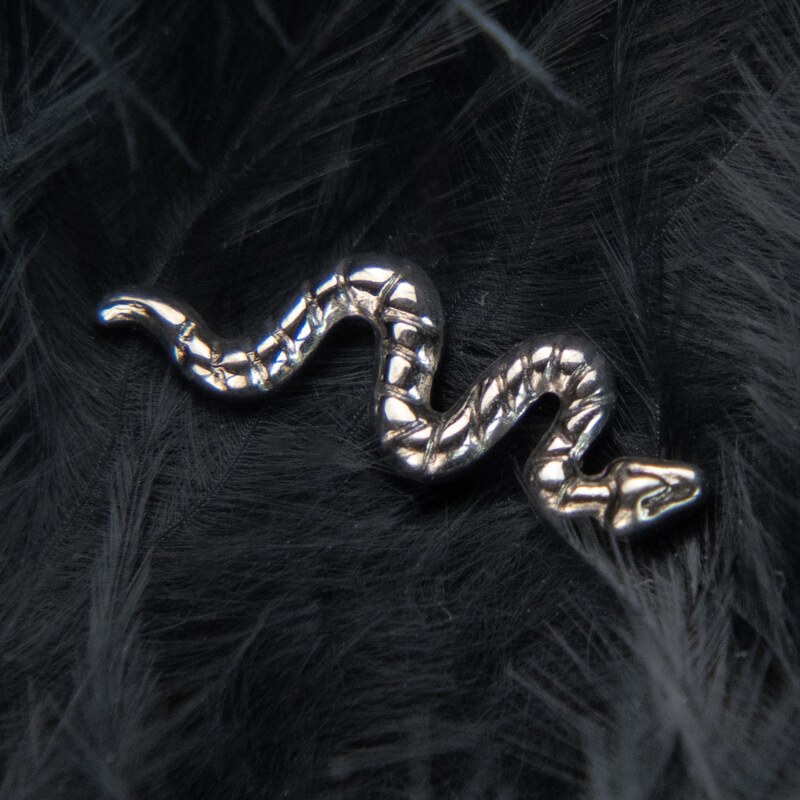 CryptoEshop Titanová koncovka ve tvaru hada Serpent