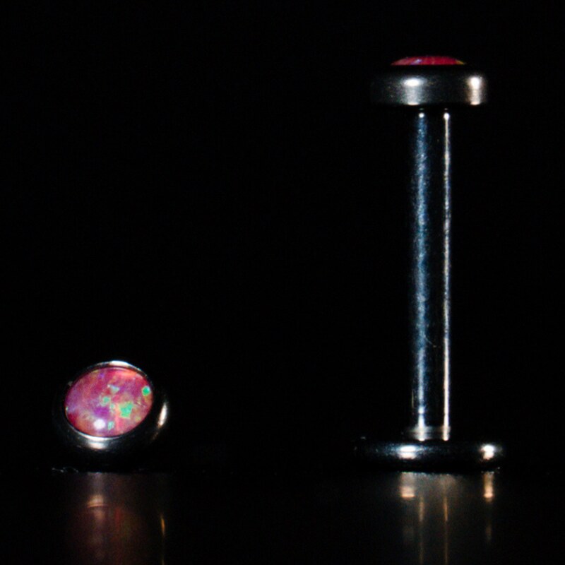 CryptoEshop Titanový labret piercing s vnitřním závitem a